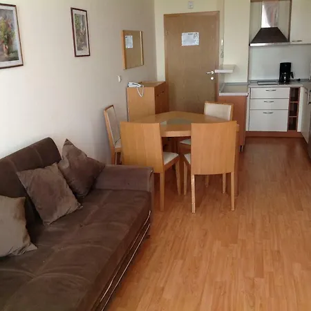 Daire Sea View Studio In 4-star Garden Of Eden, Sveti Vlas