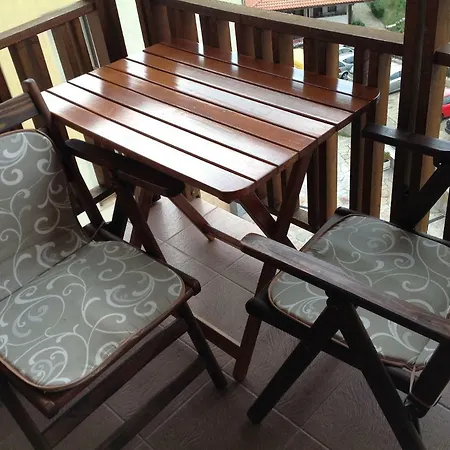 Daire Sea View Studio In 4-star Garden Of Eden,